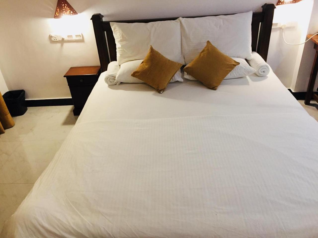 Holaa Mirissa Hotel Kültér fotó